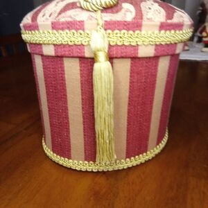 Vintage-Inspired Striped Tassel Box